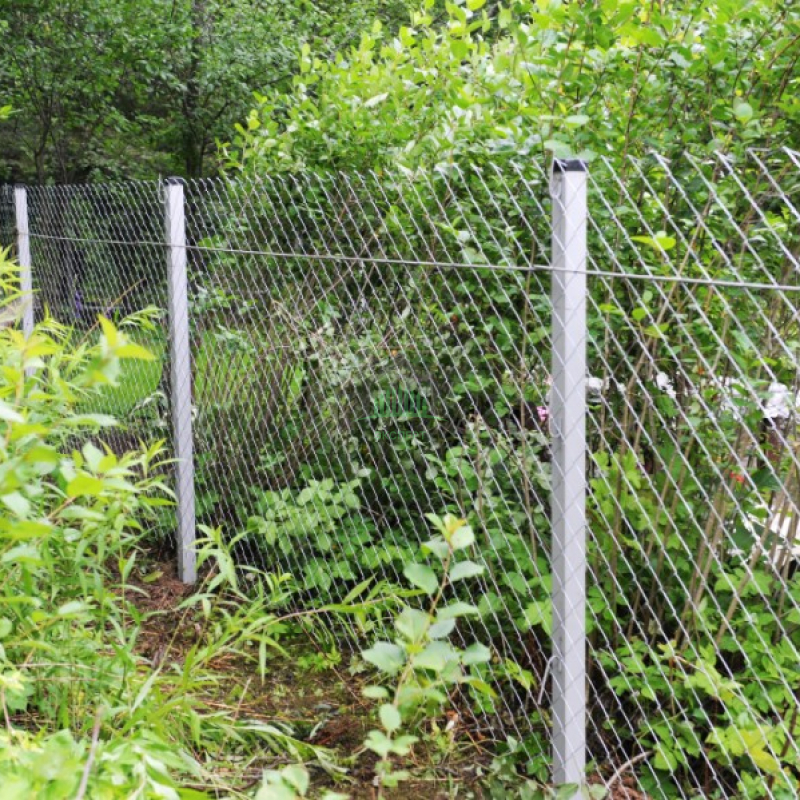 Забор из сетки рабица 8 соток в натяг в Долгопрудном